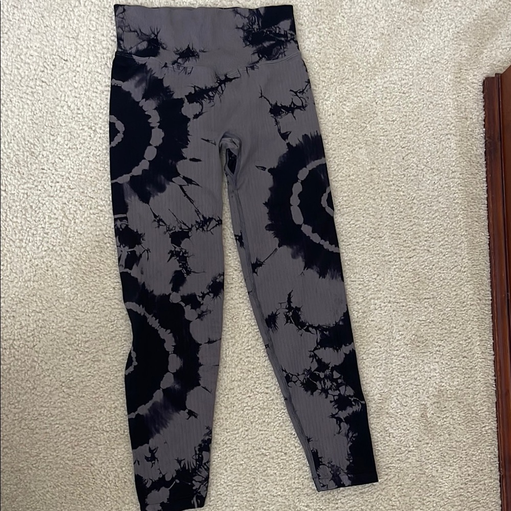 Pink Victoria’s Secret Ribbed Tie-Dye Leggings